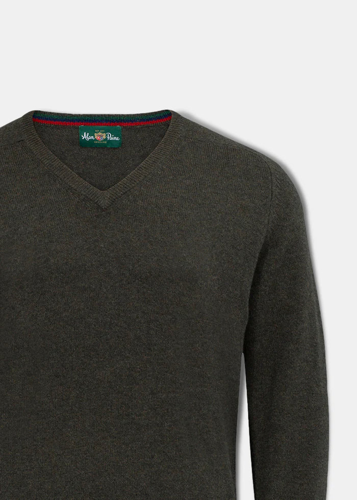 Alan Paine Mens Streetly V Neck Jumper in Seaweed - Classic Fit
